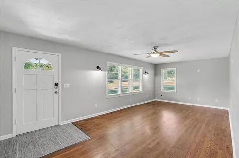 Living - 339 W Oak St, Trimble, MO 64492 photo 1 of 4