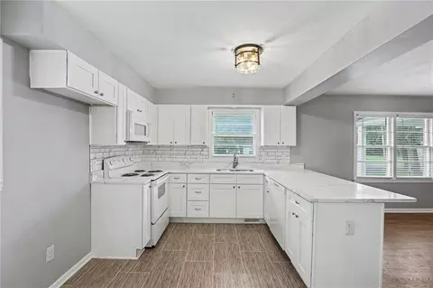 Kitchen - 339 W Oak St, Trimble, MO 64492 photo 2 of 2