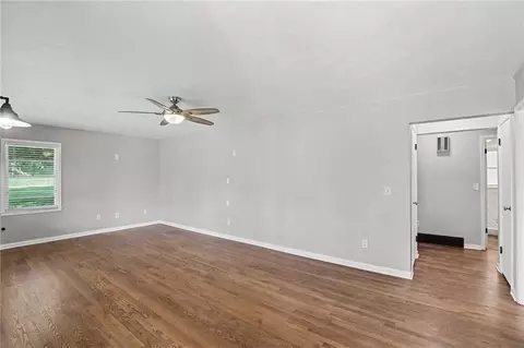 Living - 339 W Oak St, Trimble, MO 64492 photo 3 of 4