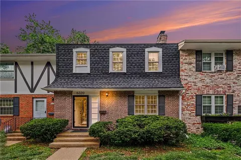8320 Hadley St, Overland Park, KS 66212