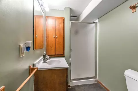 Bath - 15600 E 43rd Street S St, Independence, MO 64055 photo 2 of 2