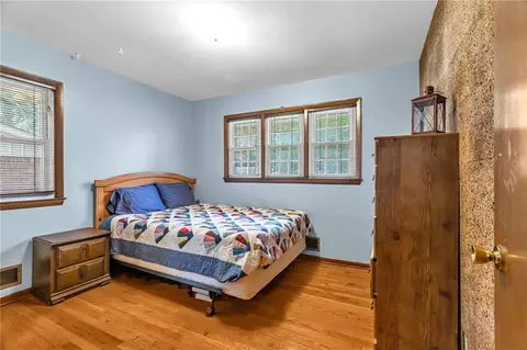 Bedroom - 15600 E 43rd Street S St, Independence, MO 64055 photo 2 of 5