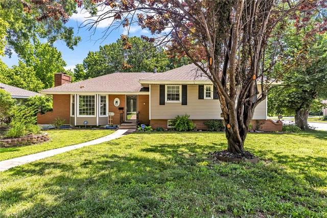 6217 Crisp Ave, Kansas City, MO 64133