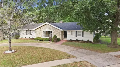 7206 W 101st Ter, Overland Park, KS 66212