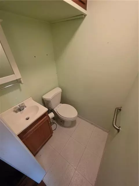 212 E Melvin St, Arma, KS 66712 photo 9