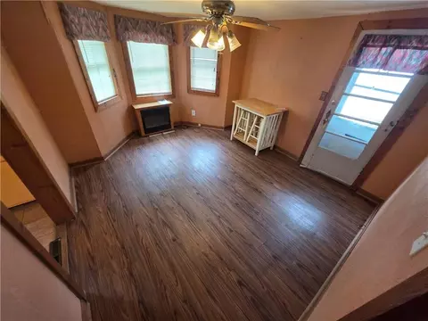 212 E Melvin St, Arma, KS 66712 photo 17