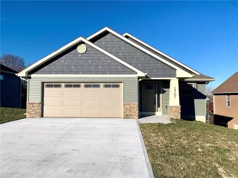 2701 Meadow Rdg, Saint Joseph, MO 64504