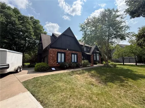 3353 W 129th Ter, Leawood, KS 66209