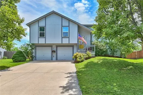 17191 S Walter St, Gardner, KS 66030