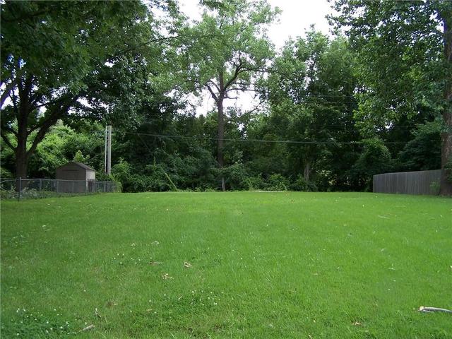 SW 21st Street, Oak Grove, MO 64075