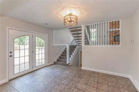1920 E Mohawk Dr, Olathe, KS 66062 photo 8