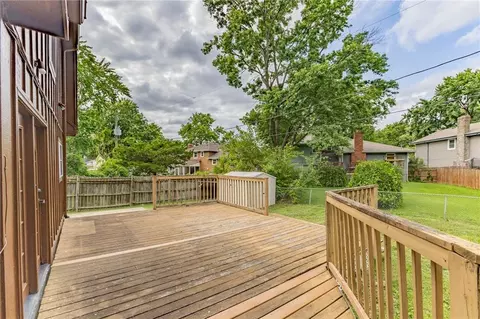 1920 E Mohawk Dr, Olathe, KS 66062 photo 47