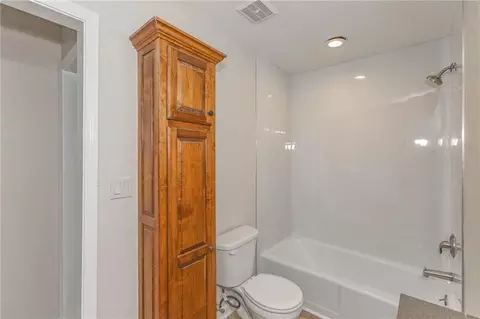 1920 E Mohawk Dr, Olathe, KS 66062 photo 35
