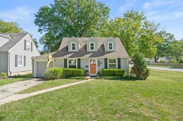 7845 Summit St, Kansas City, MO 64114