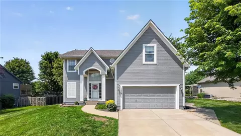 1208 N 3rd St, Louisburg, KS 66053
