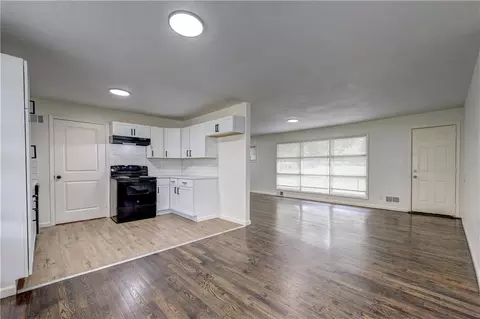 7800 E 108th St, Kansas City, MO 64134