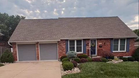 9704 Hardesty Ave, Kansas City, MO 64137