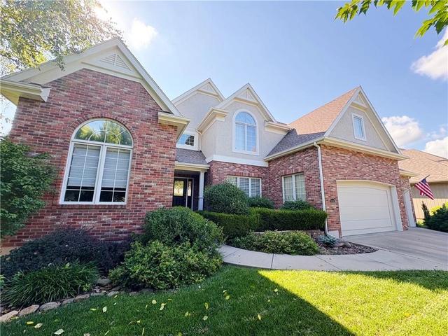 10306 N Brooklyn Ave, Kansas City, MO 64155