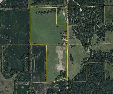 16831 Ava Dr, Harris, MO 64645