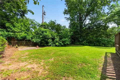 Exterior - 4115 S Cottage Ave, Independence, MO 64055 photo 8 of 8