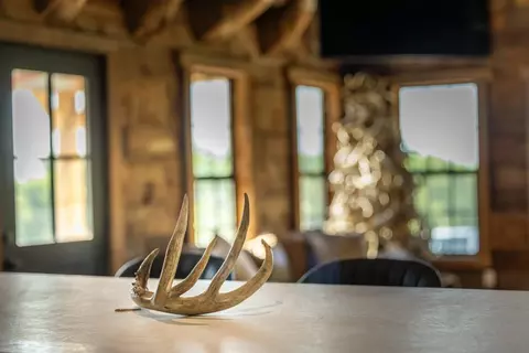Dining - 18 NE 100th St, Spickard, MO 64679 photo 1 of 1