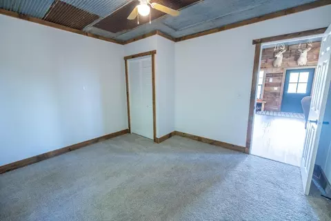 Bedroom - 18 NE 100th St, Spickard, MO 64679 photo 4 of 6