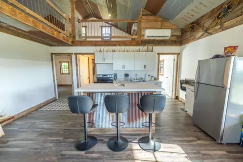 Kitchen - 18 NE 100th St, Spickard, MO 64679 photo 3 of 4