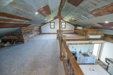 Entry Way - 18 NE 100th St, Spickard, MO 64679 photo 1 of 2