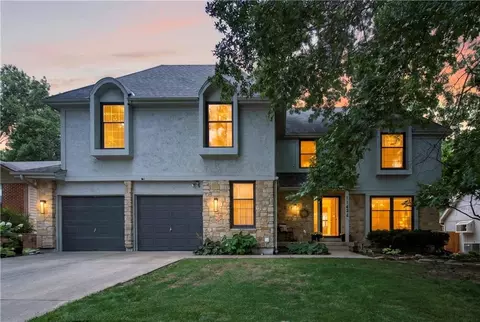 11434 Grant Dr, Overland Park, KS 66210