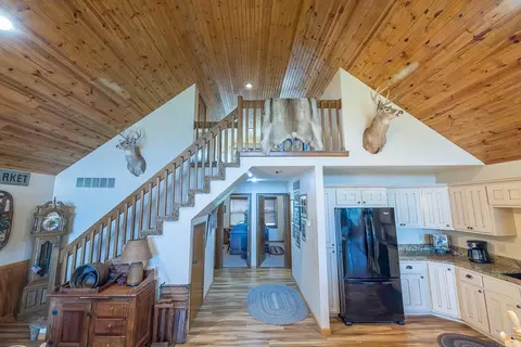 Entry Way - 662 W 6th St, Schell City, MO 64783 photo 1 of 2