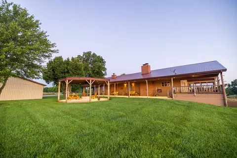Exterior - 662 W 6th St, Schell City, MO 64783 photo 11 of 17