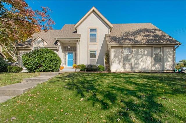11102 W 114th Ter, Overland Park, KS 66210