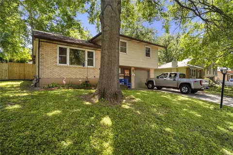 1729 N Mccoy St, Independence, MO 64050