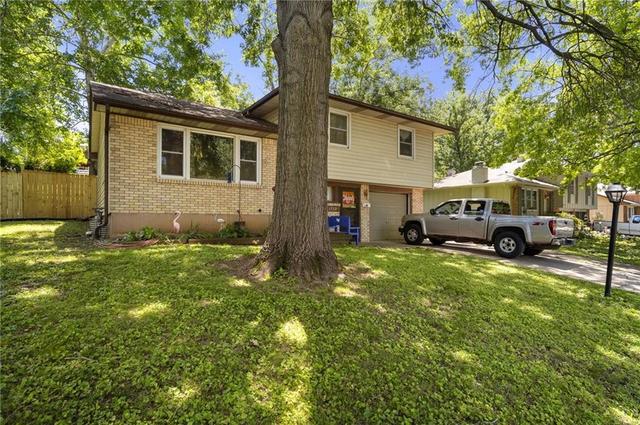 1729 N Mccoy St, Independence, MO 64050