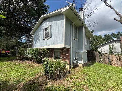 3216 W 22nd Ct, Lawrence, KS 66047