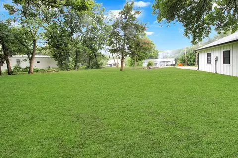 605 Hackberry St, Bartlett, KS 67332 photo 24