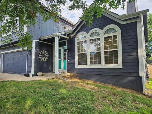 1513 Colt Cir, Raymore, MO 64083