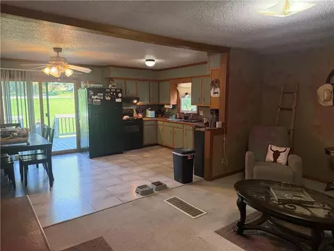 701 S 17th St, Bethany, MO 64424 photo 3