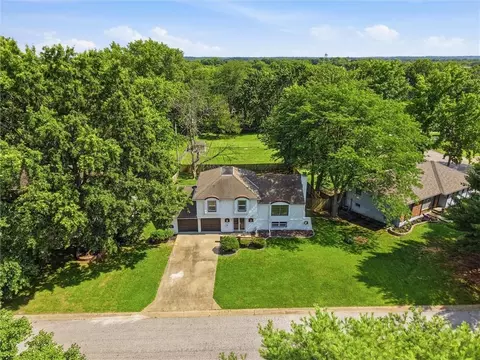 View/Area - 6901 E 127th Ter, Grandview, MO 64030 photo 1 of 2