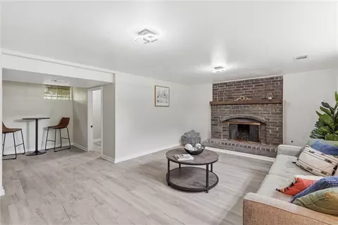 Living - 6901 E 127th Ter, Grandview, MO 64030 photo 6 of 9