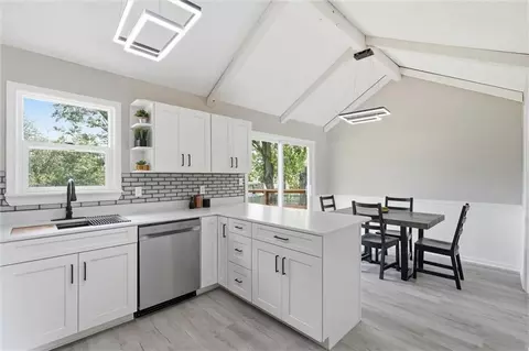 Kitchen - 6901 E 127th Ter, Grandview, MO 64030 photo 4 of 4