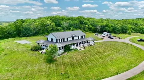 9987 W 351st St, Paola, KS 66071