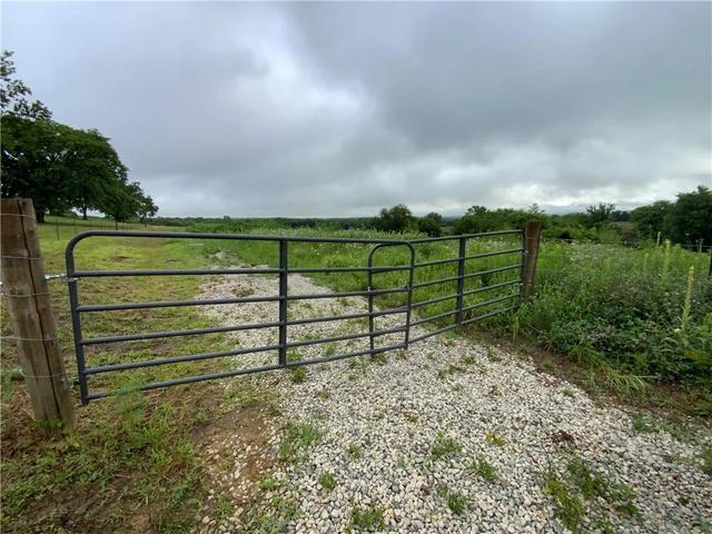 20800 Cantrell Rd, Linwood, KS 66052