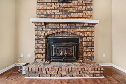 Living - 1322 S Hocker Ave, Independence, MO 64055 photo 1 of 6