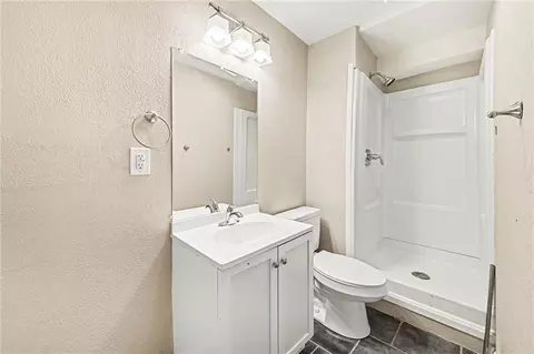 Bath - 1322 S Hocker Ave, Independence, MO 64055 photo 3 of 3