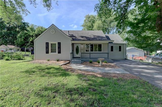 1201 W 31st St, Independence, MO 64055