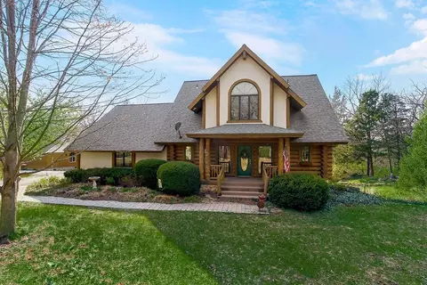 14850 Oak Valley Dr, Gardner, KS 66030