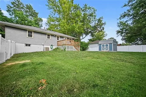 Exterior - 120 Baker St, Buckner, MO 64016 photo 4 of 5