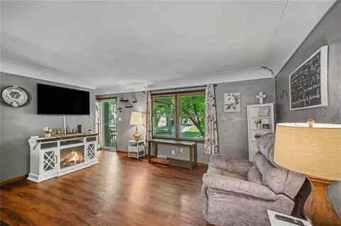 Living - 120 Baker St, Buckner, MO 64016 photo 2 of 3