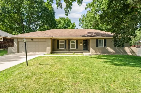 20 W 109th Ter, Kansas City, MO 64114